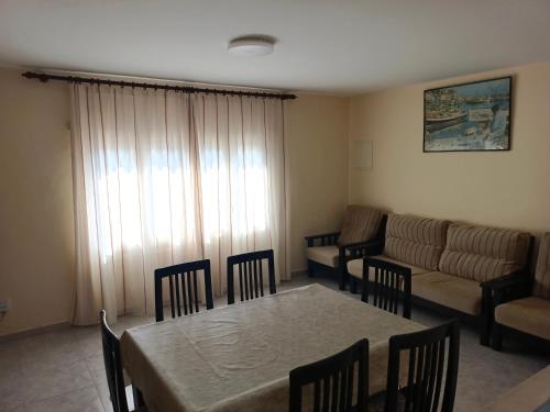 Ruang duduk di Casa iaia L' Escala Empúries SERT15