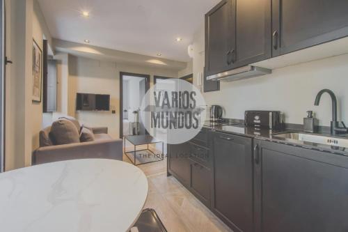 Esencia de Madrid para 7 en Santa Ana 20 E2