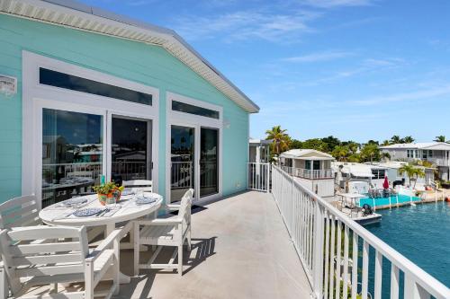 Piscina en o cerca de Serenity Now Seaside Escape - Brand New Build!