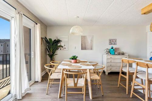 Gambar di galeri bagi Ocean Front 3 Bedroom di North Wildwood