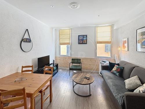 LAVANDE Classé 3 Etoiles centre ancien port plages by LaConciergerie13