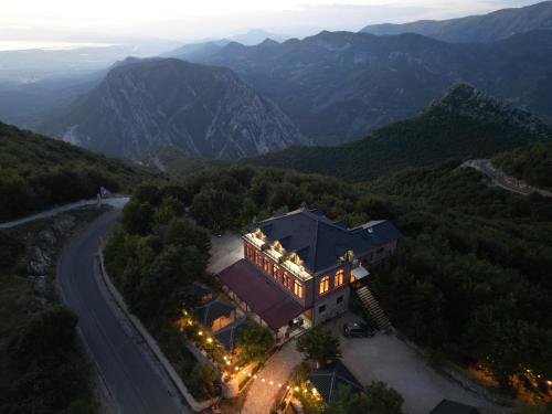 Hotel Dusha at Kruja's Mountain