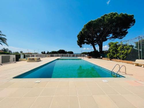 Appartement vue mer et piscine