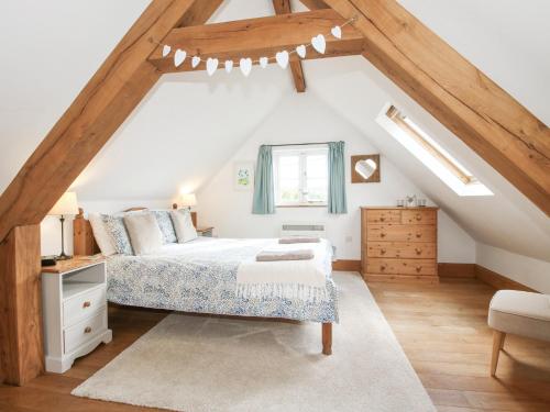 Voodi või voodid majutusasutuse The Old Workshop toas