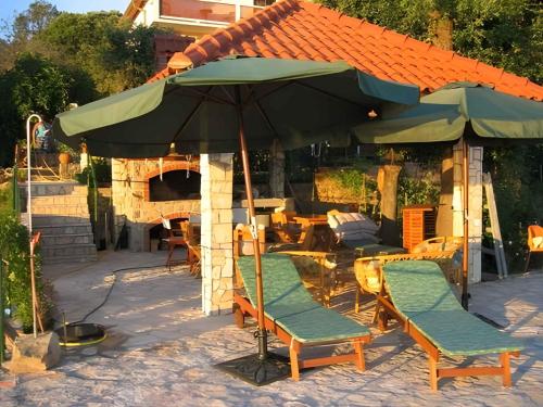 Fotografia z galérie ubytovania Apartment Supetarska Draga 26 v destinácii Supetarska Draga