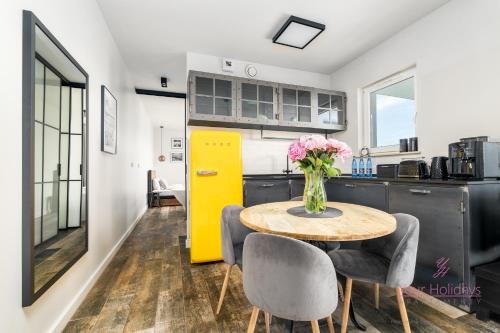 Your Holidays Aquamarina Onyx 84, Parking Gratis