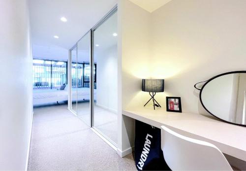 Imagen de la galería de Brilliant Quay Blvd Apt Close to Wyndham Harbour, en Werribee South