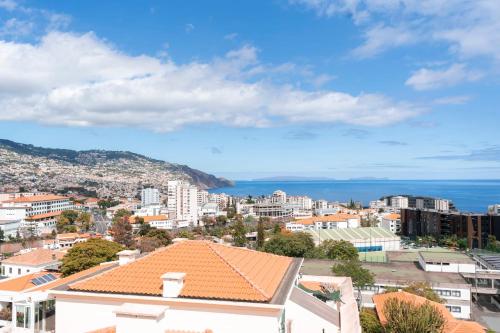 Casa da Baía Overlooking Funchal Bay