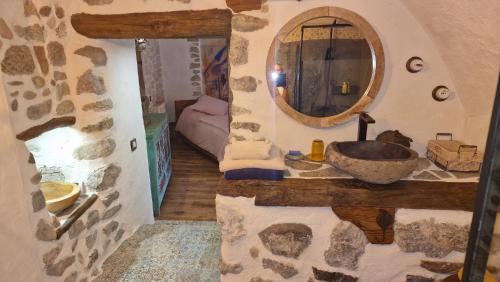 Φωτογραφία από το άλμπουμ του Chambre d'Hôte La Bergerie des Roses σε La Bâtie-Montsaléon