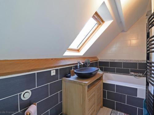 Fotografie z fotogalerie ubytování Maison ancienne avec jardin clos et animaux admis - FR-1-497-144 v destinaci Les Ventes-de-Bourse