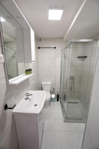 Ένα μπάνιο στο Vil Apartments
