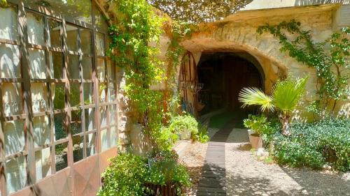 Zahrada ubytování Charming Apartment In The Heart Of Fons-Sur-Lussan