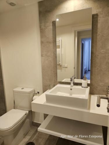 INF1.1D – Modern city flat near beach old town photo 3