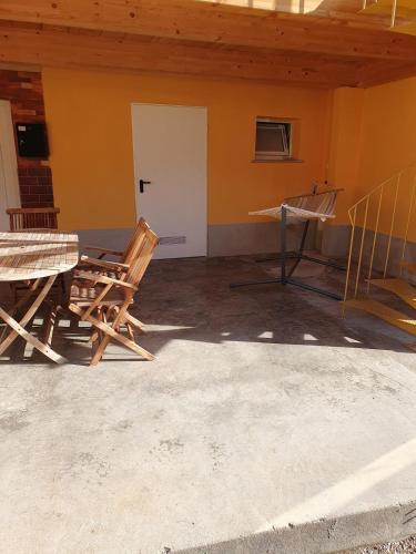 Fotografie z fotogalerie ubytování Apartment old house Koren v destinaci Tržič