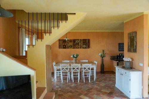 Kuchyň nebo kuchyňský kout v ubytování Tuscan Villa With Jacuzzi Between Woods And Sea