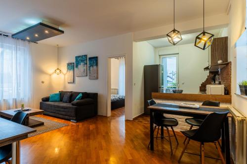 Corner Apartment - loggia