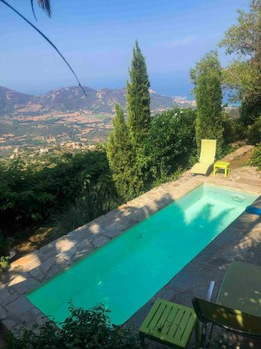 Historic Villa In Sant Antonino With Sea Views