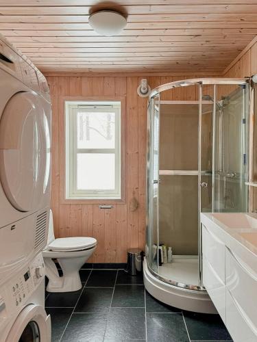 Ένα μπάνιο στο Family Cabin With Panoramic Views In Nordmarka