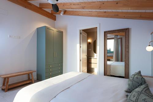 Casa Rural Orue Baserriaにあるベッド