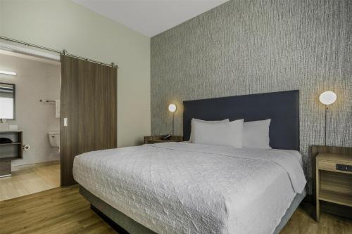 Ένα ή περισσότερα κρεβάτια σε δωμάτιο στο Home2 Suites By Hilton Cincinnati Midtown Oakley