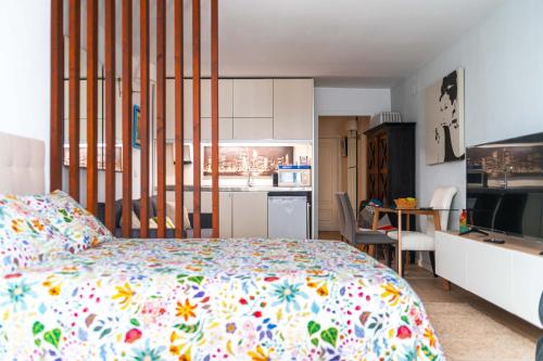 Cozy Suite next to Plaza del Ayuntamiento