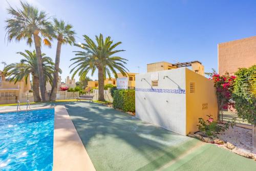 Afbeelding uit fotogalerij van Bungalow Salud - PlusHolidays in Calpe