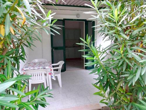Κήπος έξω από το Villaggio Sabbia d'oro