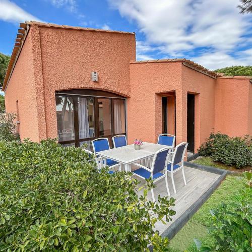 Terrasse privée, piscine, à 5 mn de la plage photo 32