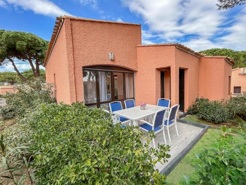 Terrasse privée, piscine, à 5 mn de la plage photo 50