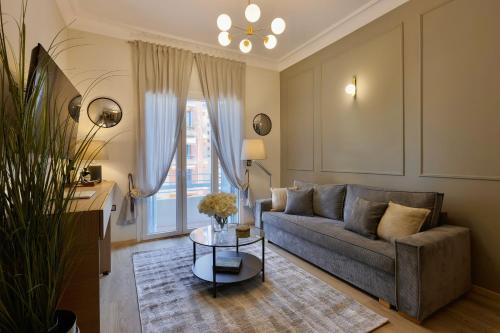 The White Tower Luxury Apartment by Thesskey Residences