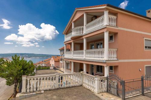 Apartments in Crikvenica 26704