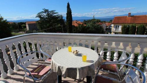 Apartment in Malinska 19