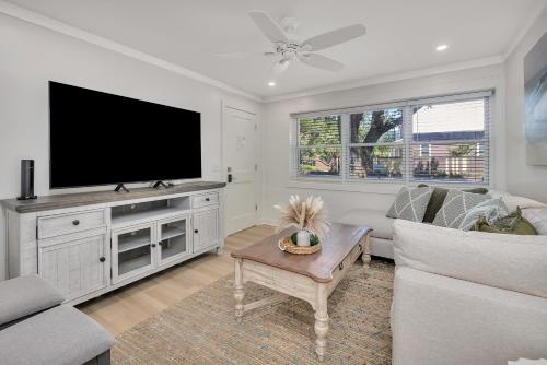 Gallery image of 588 Demere-1 in Saint Simons Island