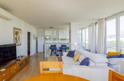 Cubo's Apartment Ronda del Golf Seaview & Parking