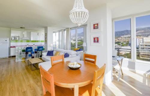 Cubo's Apartment Ronda del Golf Seaview & Parking