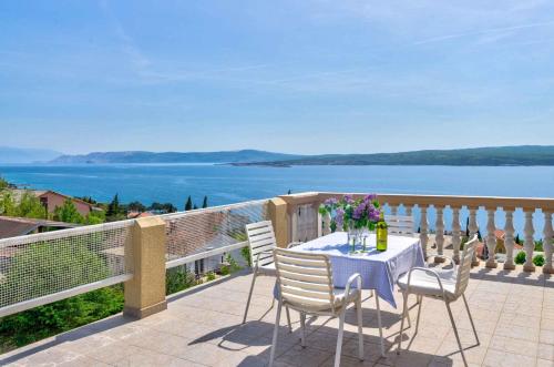 Two-Bedroom Apartment Crikvenica near Sea 12