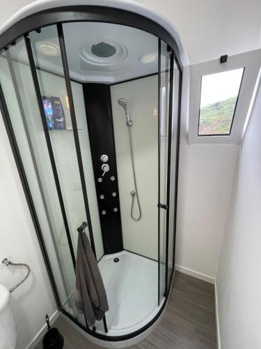 Charming hill view retreat