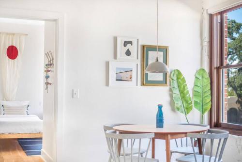 Fotografie z fotogalerie ubytování Annabelle 2D Downtown 2 BR 2BA near City Market v destinaci Savannah