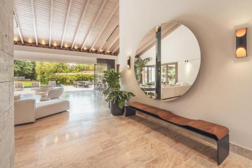 Φωτογραφία από το άλμπουμ του Modern villa with maid and pool in Casa de Campo σε Cajuiles
