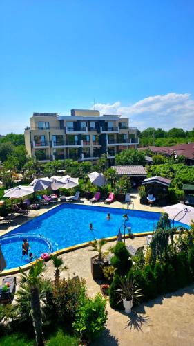 Black Sea Pearl Complex 1