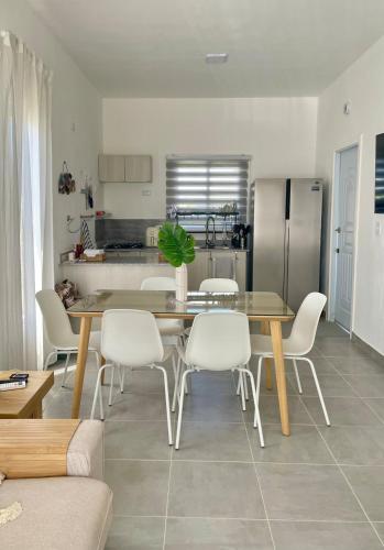 Кухня или мини-кухня в Villa La Casita
