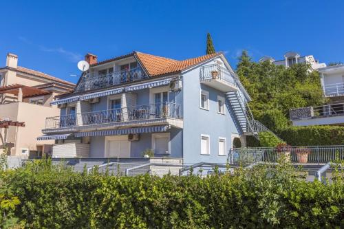 One-Bedroom Apartment in Crikvenica I