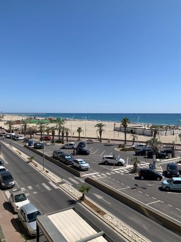 Appt cozy terrasse front de mer clim parking wifi