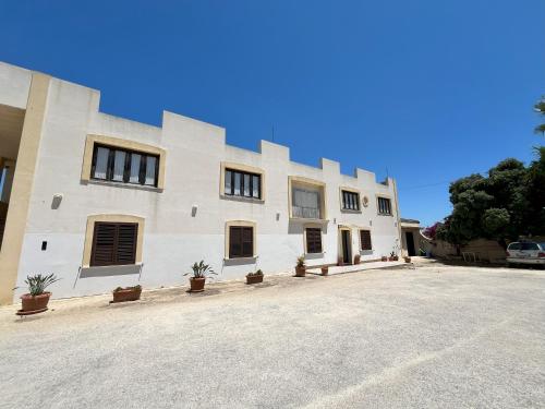Το κτήριο όπου στεγάζεται  το διαμέρισμα