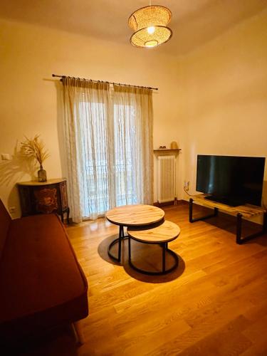 Sem Athens House -entire 70m2 house-