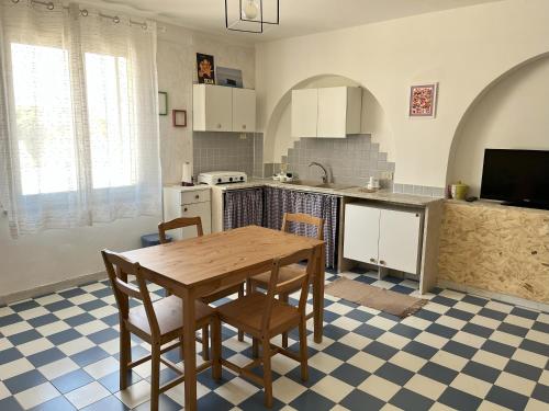 Η κουζίνα ή μικρή κουζίνα στο N'zemmula Casita al Mare