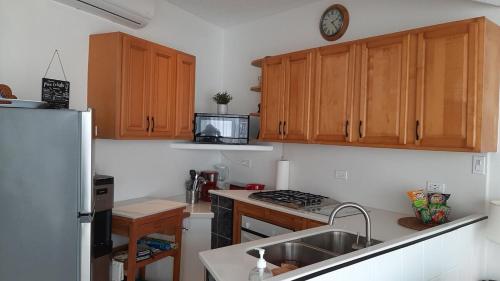 Gallery image of Sea View Chill Spot 15 min walk to the beach in Saint Mary