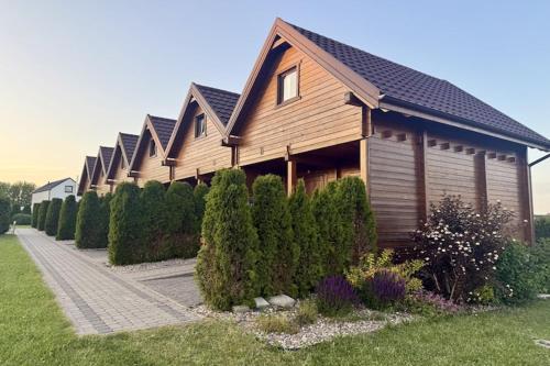 Holiday homes with swimming pool, Mielenko