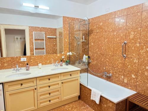 O baie la STUCKY house