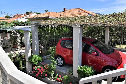 Jardín al aire libre en B apartment with terrace 1 min walk to the beach